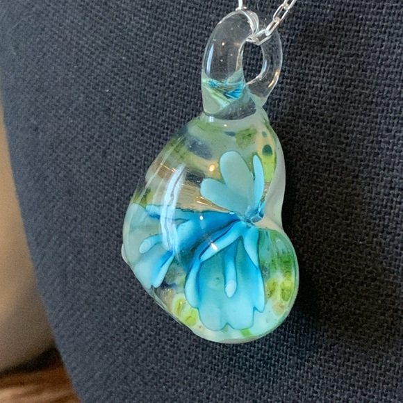 Blue and Green Floral Glass 3 Dimenisional Heart Pendant on a Delicate 925 Chain - Picture 6 of 13